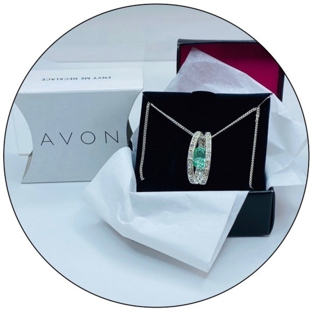 ENVY ME NECKLACE- AVON